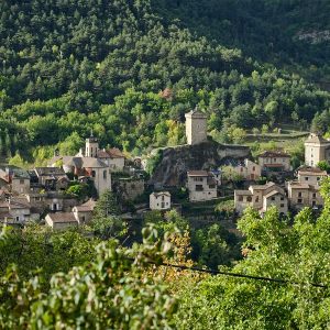 Peyreleau au fin de la Gorge de la Jonte