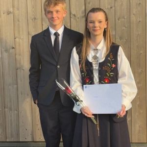 Aleksander og Thea pus