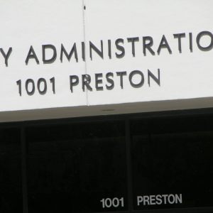 1001 Preston at Main